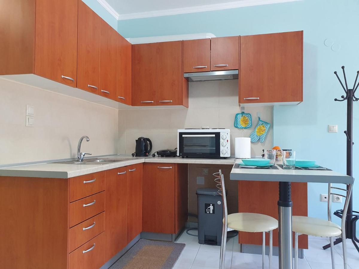 Gm Apartments Толон Екстериор снимка