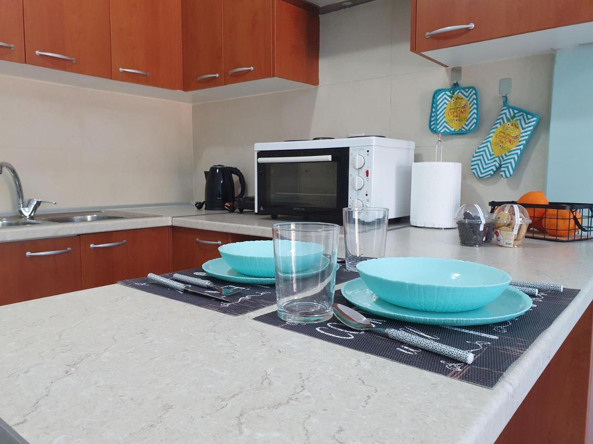 Gm Apartments Толон Екстериор снимка