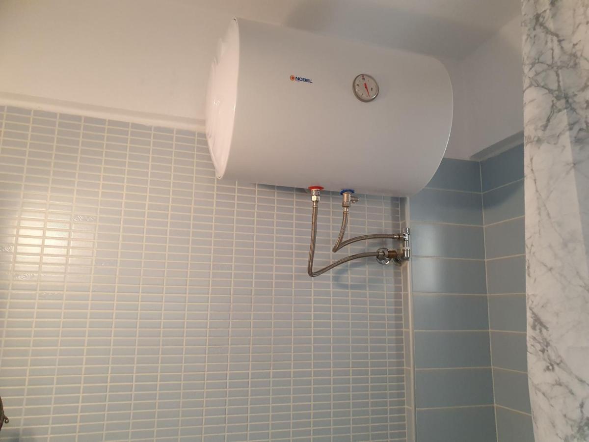 Gm Apartments Толон Екстериор снимка