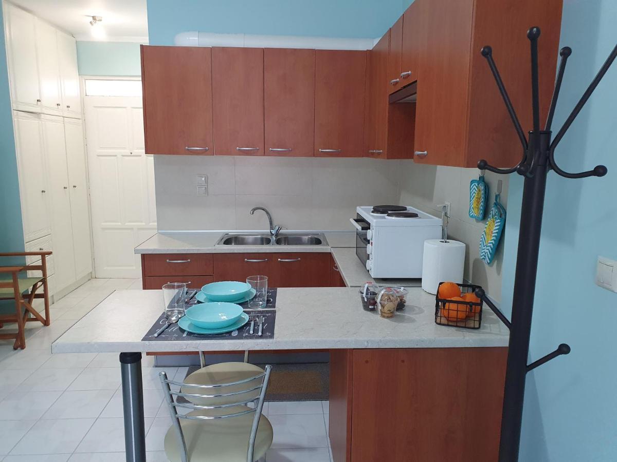 Gm Apartments Толон Екстериор снимка