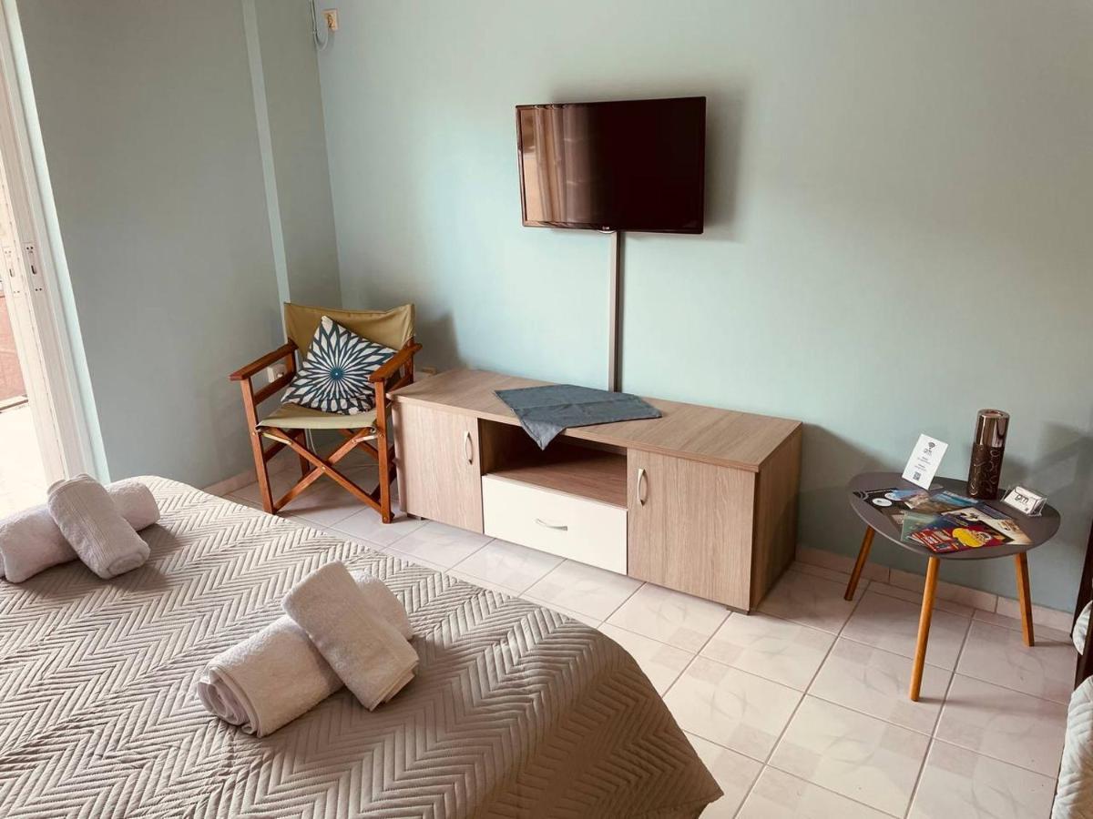 Gm Apartments Толон Екстериор снимка