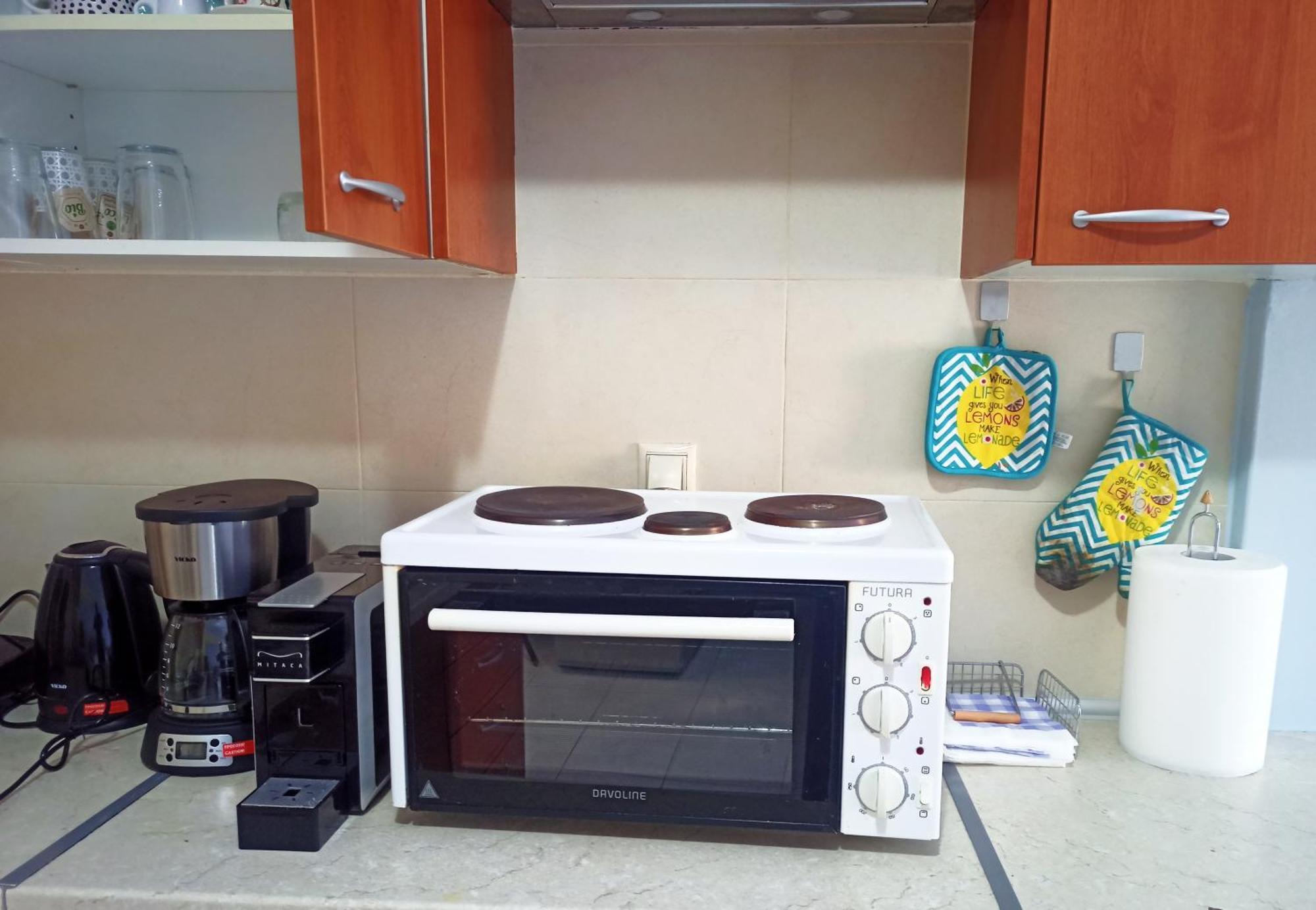 Gm Apartments Толон Екстериор снимка
