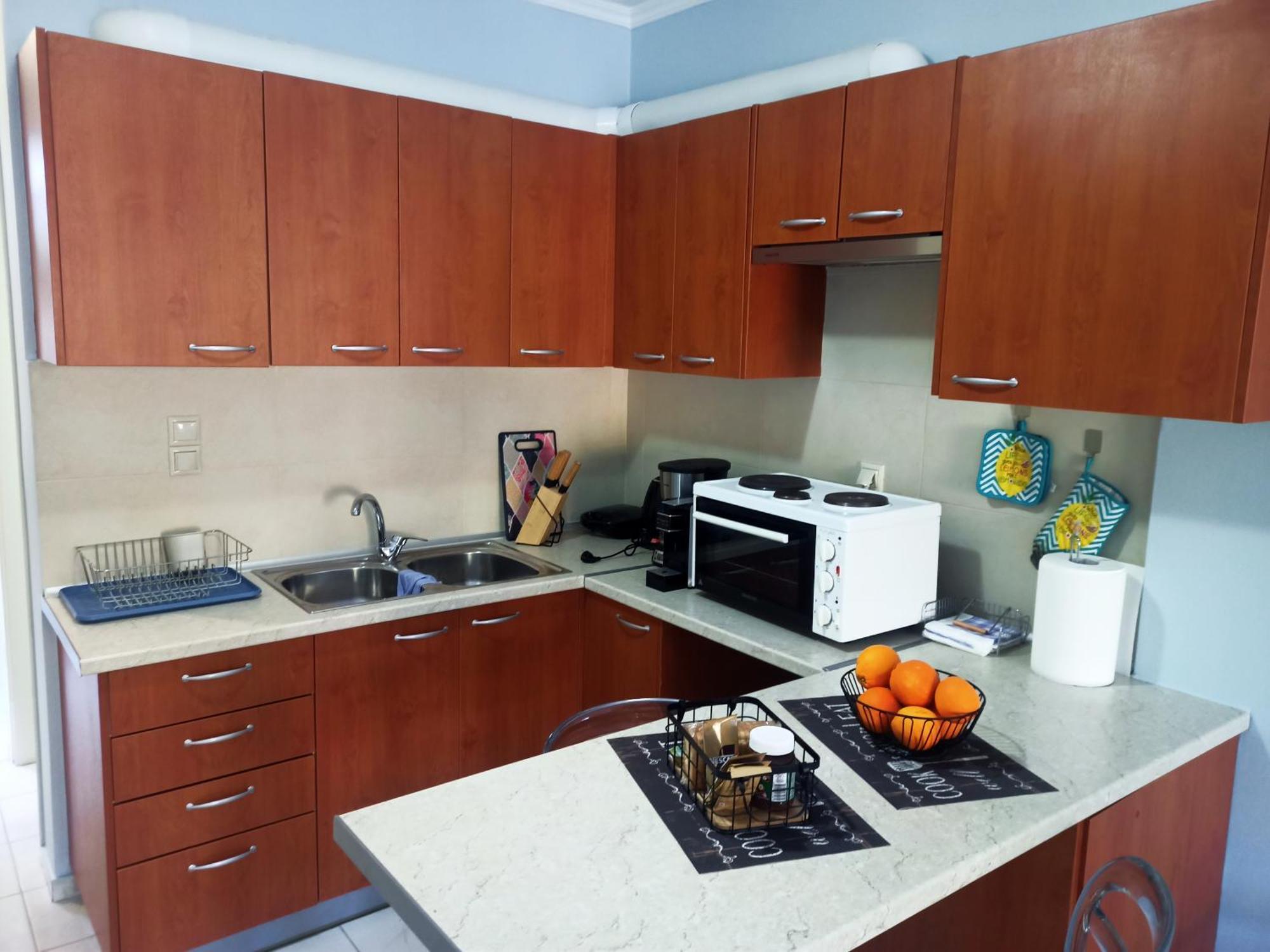 Gm Apartments Толон Екстериор снимка
